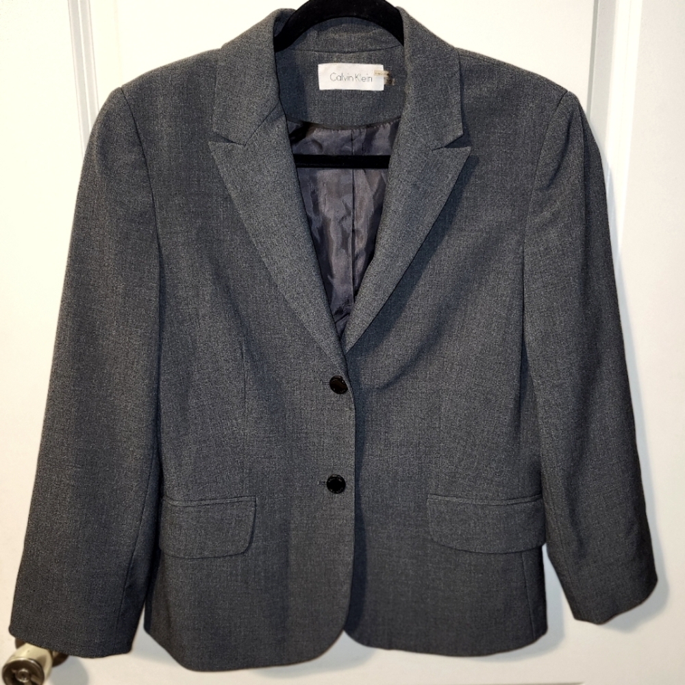 Calvin Klein Grey Womens Blazer Size 10, 2 button front jacket w/ pockets